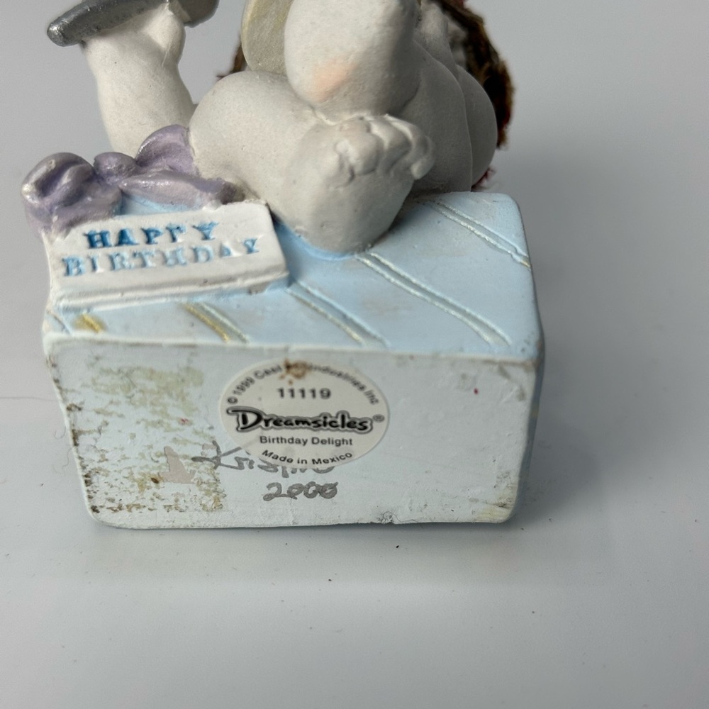 Dreamsicles Collectables 11119 Happy “ Birthday Delight “ 1999 Figurine Used - Picture 6 of 6